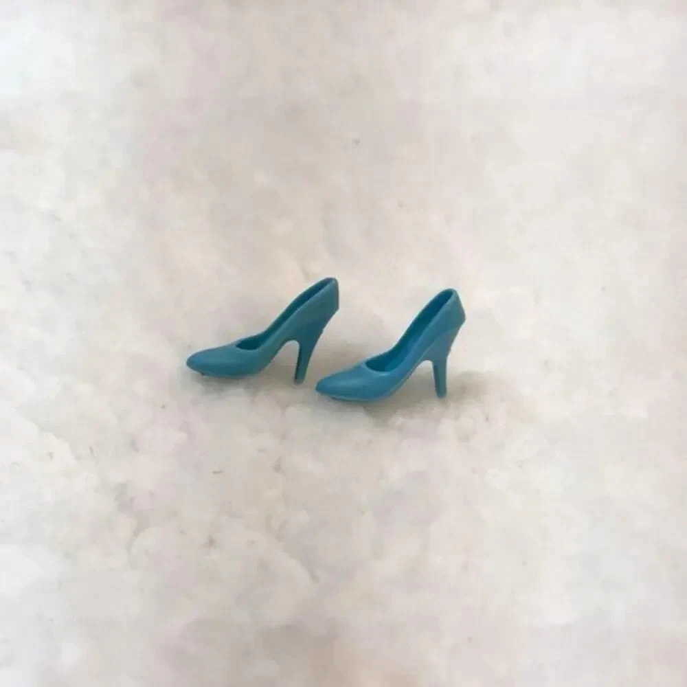 VTG Barbie Turquoise Single Spike Heel Shoes Philippines 1960s Doll Pumps Pair - Picture 1 of 4